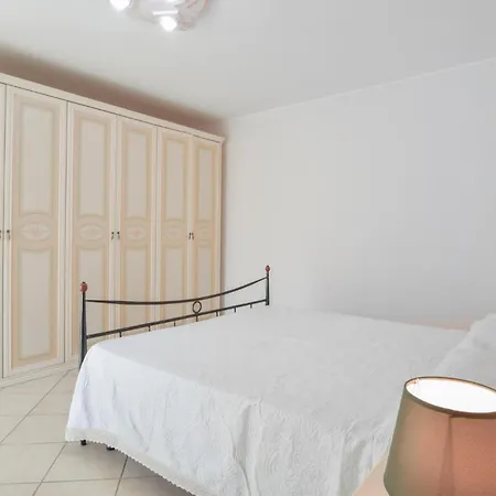 3 Bedroom Lovely In Calatabiano